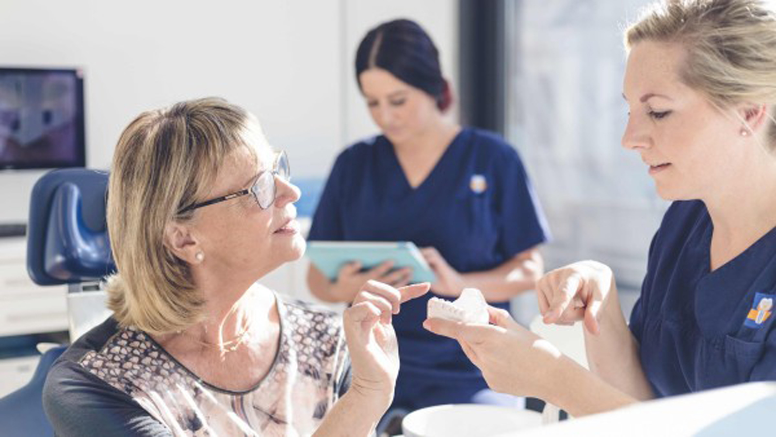 Knochenaufbau Zahnklinik Saarland