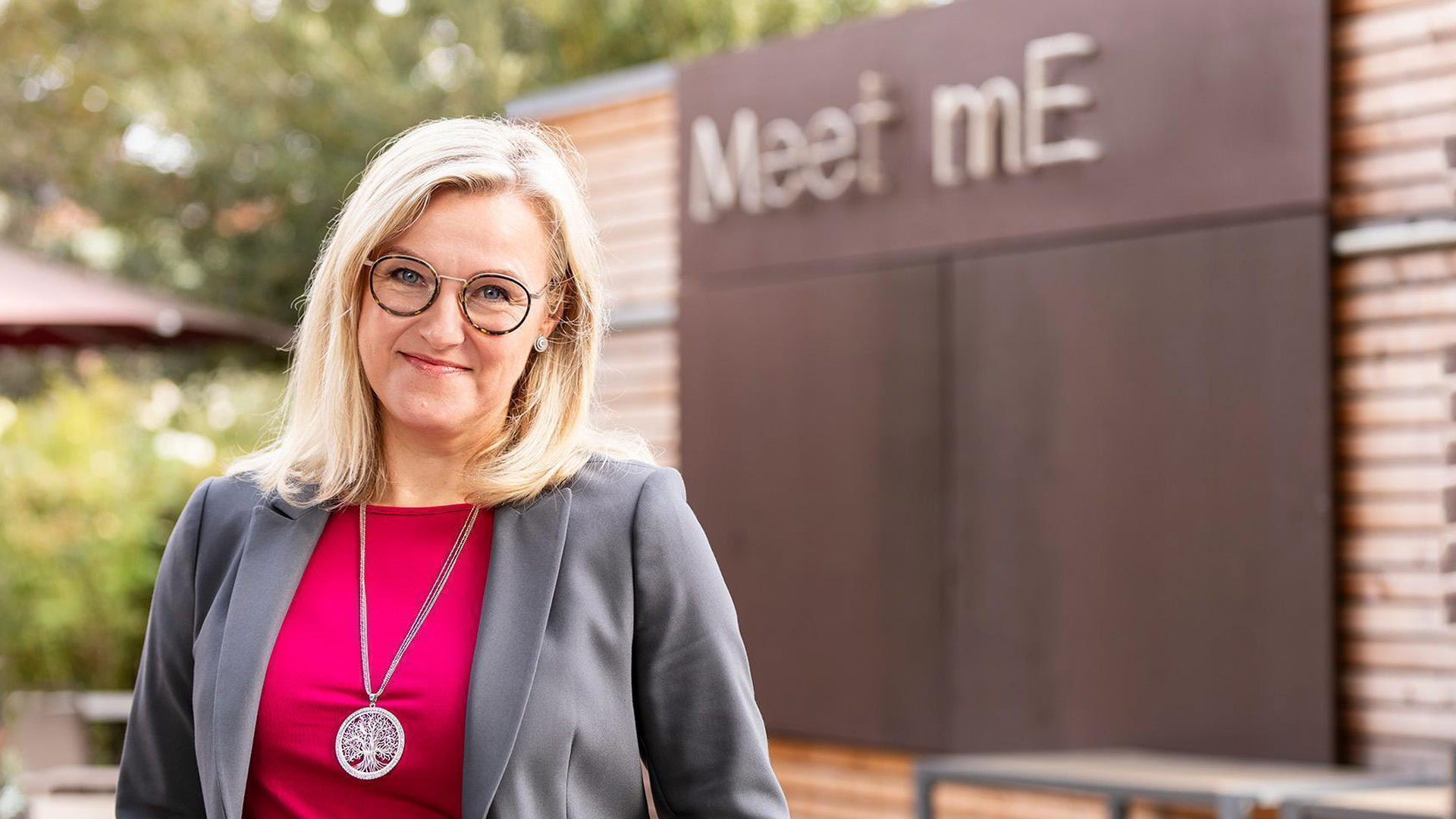 Strategin Sabine Igler beschreibt, warum Meetings durchaus sinnvoll sind, jedoch nicht in der Art un Strategin Sabine Igler beschreibt, warum Meetings durchaus sinnvoll sind, jedoch nicht in der Art un