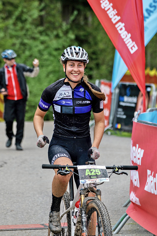 Tanja Priller vom RSC Wolfratshausen gewinnt Langdistanz beim Eldorado Bike Festival (Bildquelle: privat)