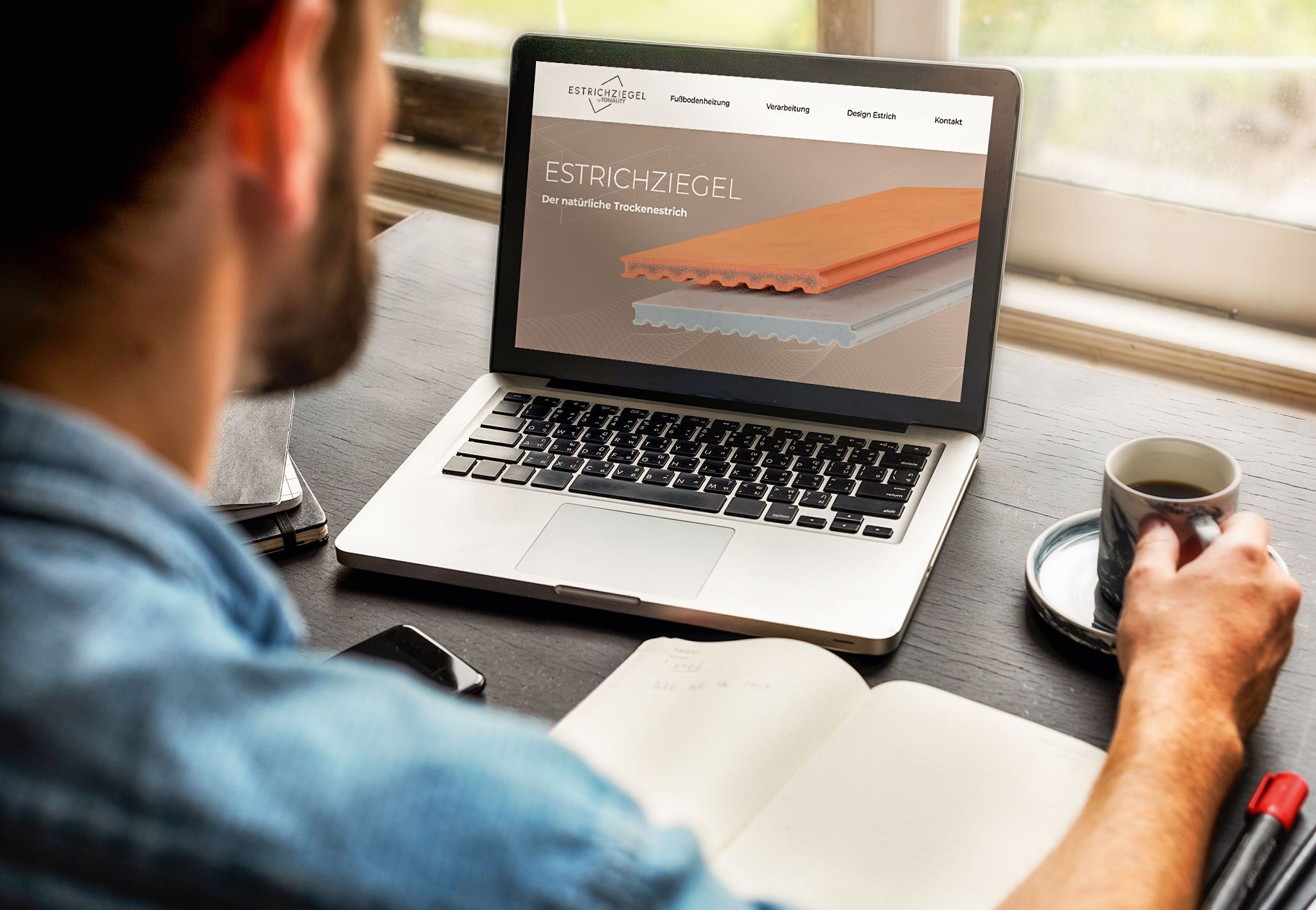 Zum neuen Markenauftritt der Tonality-Estrichziegel von Leipfinger-Bader gehört auch eine Webseite mit moderner Bildsprache.