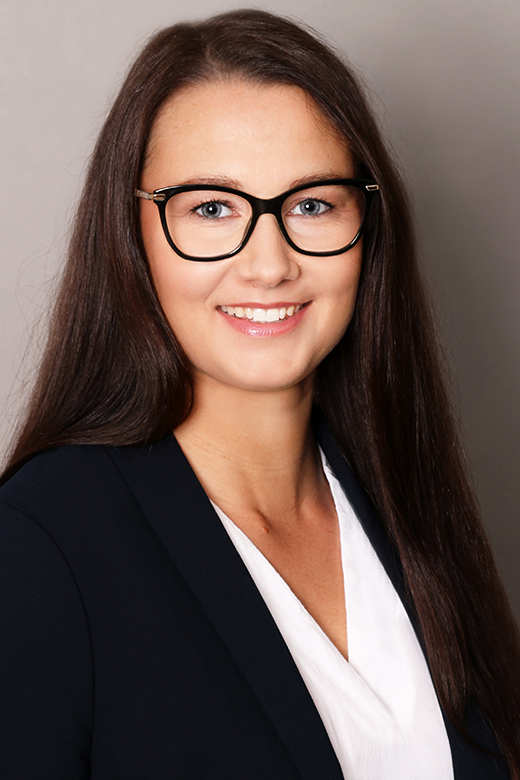 Business-Trainerin Carina Holzmannüber die Bedeutung des internen Wissensmanagements (Bildquelle: Carina Holzmann) Business-Trainerin Carina Holzmannüber die Bedeutung des internen Wissensmanagements (Bildquelle: Carina Holzmann)