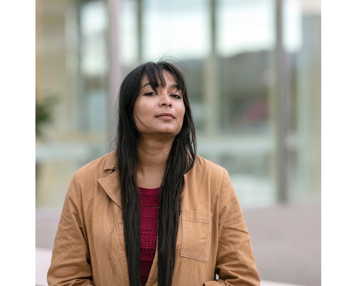 Die Künstlerin Ishita Chakraborty, Foto: Julian Salinas (Die Bildrechte liegen bei dem Verfasser der Mitteilung.) Die Künstlerin Ishita Chakraborty, Foto: Julian Salinas (Die Bildrechte liegen bei dem Verfasser der Mitteilung.)
