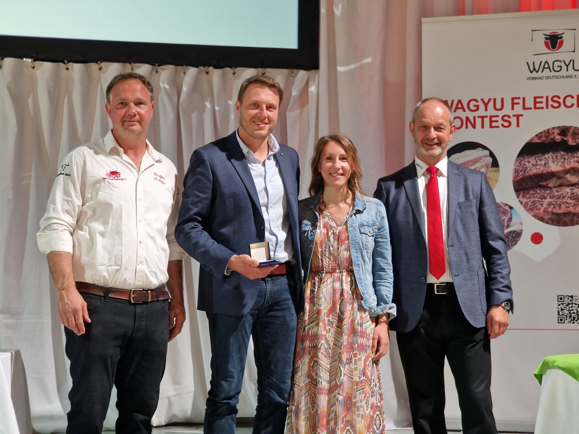 Medaillenverleihung in den Zentralhallen Hamm, Steffen Schäfer, Christoph Willeke, Katrin Schütz, Uwe Jerathe (v. l. n. r.) Medaillenverleihung in den Zentralhallen Hamm, Steffen Schäfer, Christoph Willeke, Katrin Schütz, Uwe Jerathe (v. l. n. r.)