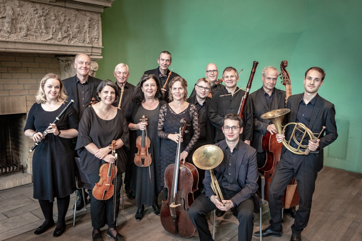 Die Musiker von caterva musica im Kaminzimmer im Schloss Horst (© caterva musica 2019/ Dominik Schneider) Die Musiker von caterva musica im Kaminzimmer im Schloss Horst (© caterva musica 2019/ Dominik Schneider)