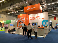 Die Besucher am Stand von Busch zeigten sich beeindruckt Die Besucher am Stand von Busch zeigten sich beeindruckt