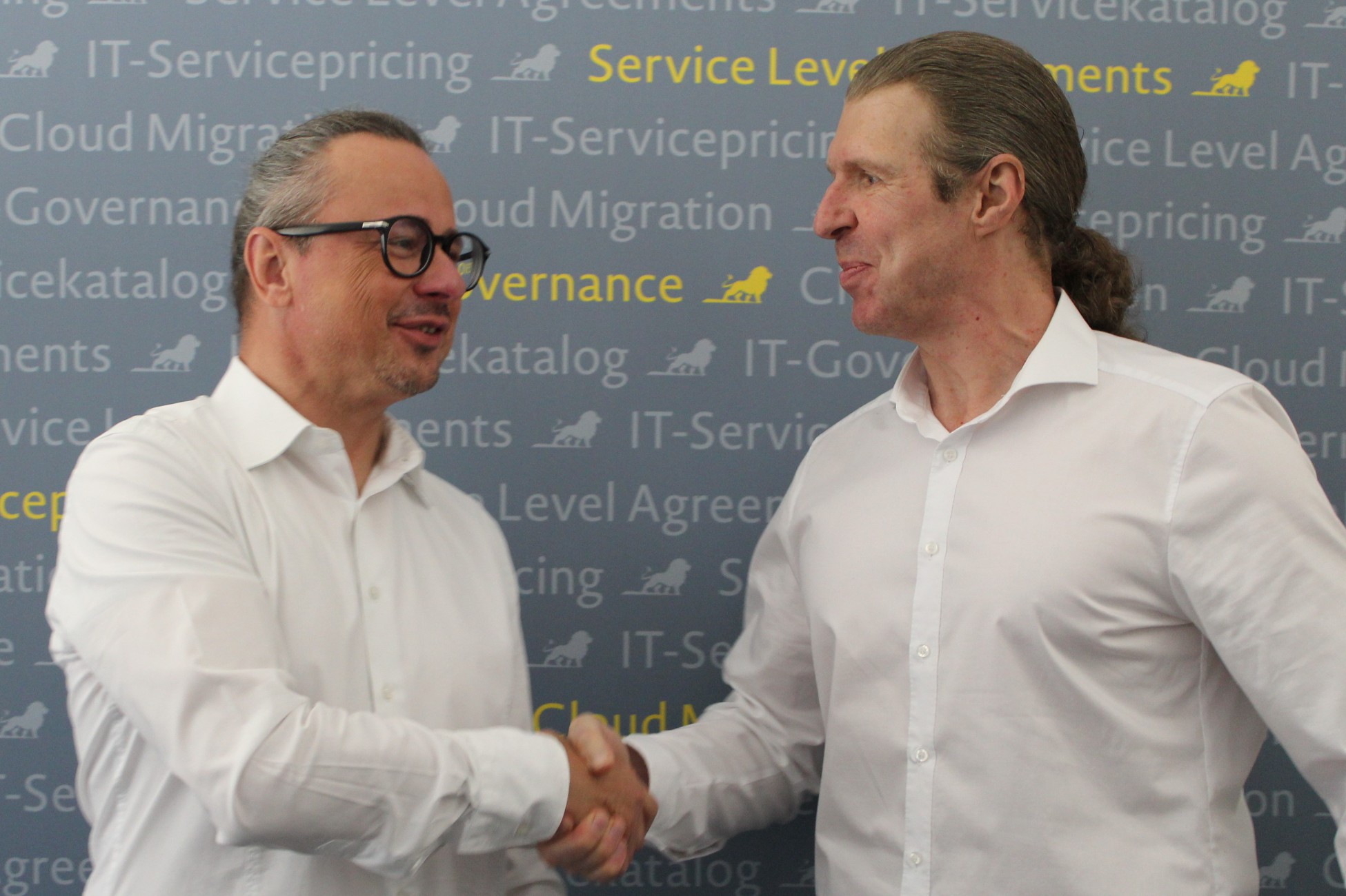 Profis für IT Service Management: Dirk Kastner (links) und Dr. Robert Scholderer (Scholderer GmbH) (Die Bildrechte liegen bei dem Verfasser der Mitteilung.) Profis für IT Service Management: Dirk Kastner (links) und Dr. Robert Scholderer (Scholderer GmbH) (Die Bildrechte liegen bei dem Verfasser der Mitteilung.)
