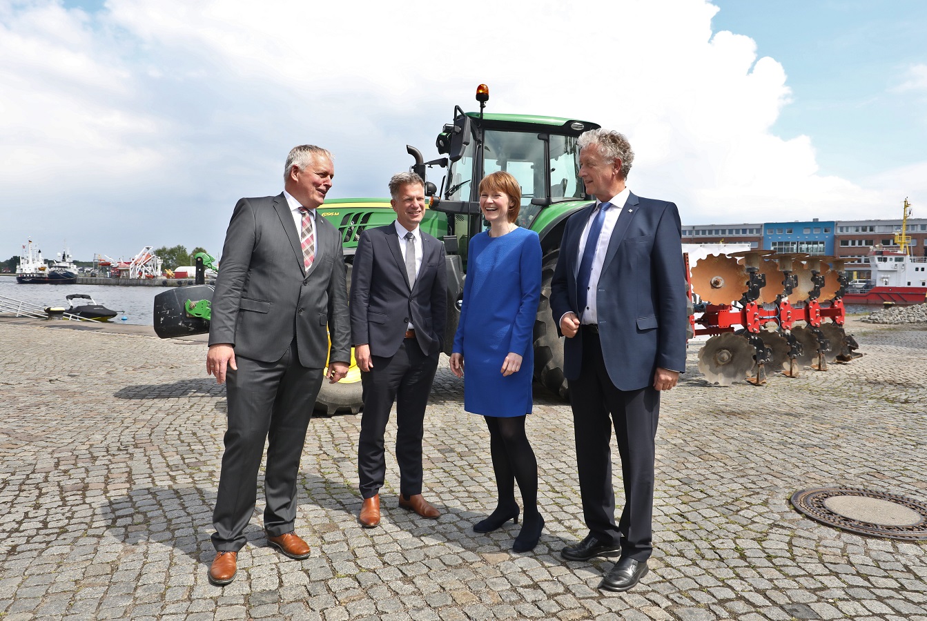 Startschuss der Fraunhofer-Initiative„Biogene Wertschöpfung und Smart Farming“(Die Bildrechte liegen bei dem Verfasser der Mitteilung.)