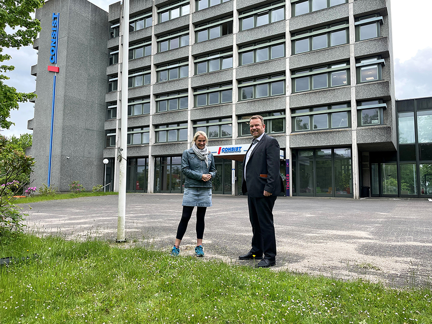 Consist-GF Jörg Hansen (re.) u. Katharina Handt (li.), Deutscher Kinderschutzbund Ortsverband Kiel (Die Bildrechte liegen bei dem Verfasser der Mitteilung.)