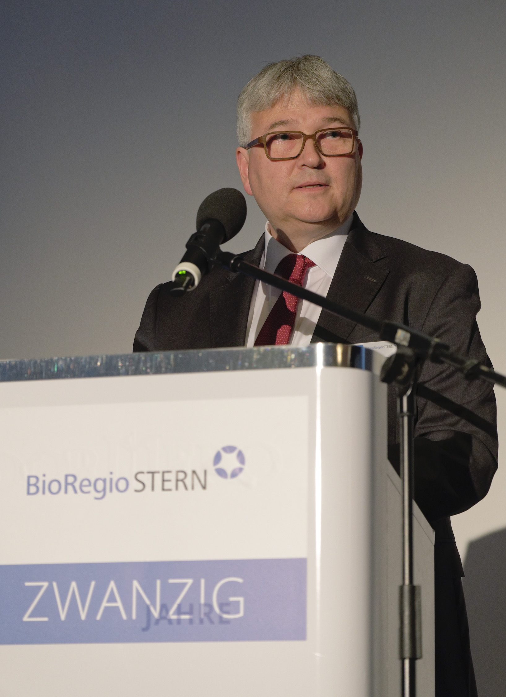 Dr. Klaus Eichenberg, Geschäftsführer der BioRegio STERN Management GmbH (Bildquelle: Michael Latz/BioRegio STERN Management GmbH) Dr. Klaus Eichenberg, Geschäftsführer der BioRegio STERN Management GmbH (Bildquelle: Michael Latz/BioRegio STERN Management GmbH)