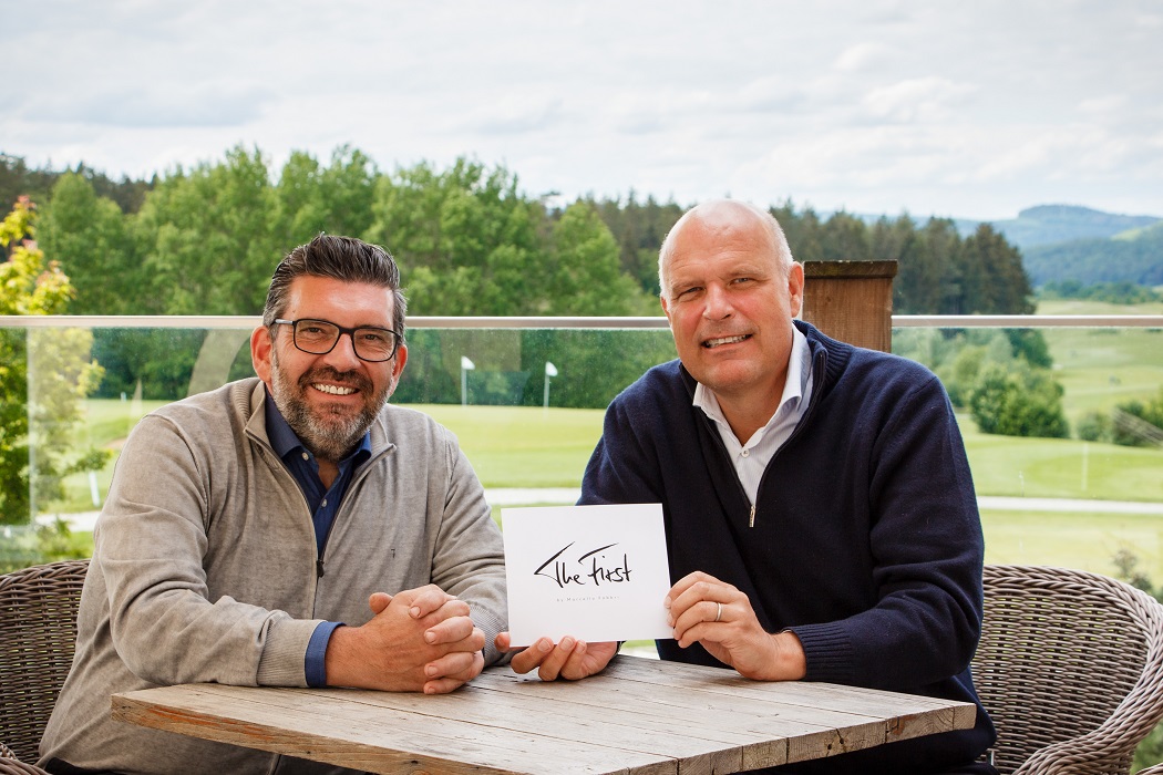 Spitzenkoch Marcello Fabbri (li.) und Resort-Geschäftsführer Matthias Grafe (Die Bildrechte liegen bei dem Verfasser der Mitteilung.) Spitzenkoch Marcello Fabbri (li.) und Resort-Geschäftsführer Matthias Grafe (Die Bildrechte liegen bei dem Verfasser der Mitteilung.)
