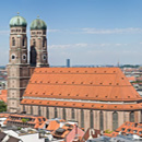 Die Frauenkirche Foto: Diliff (Wikipedia) 2006, Lizenz cc by-sa Die Frauenkirche Foto: Diliff (Wikipedia) 2006, Lizenz cc by-sa