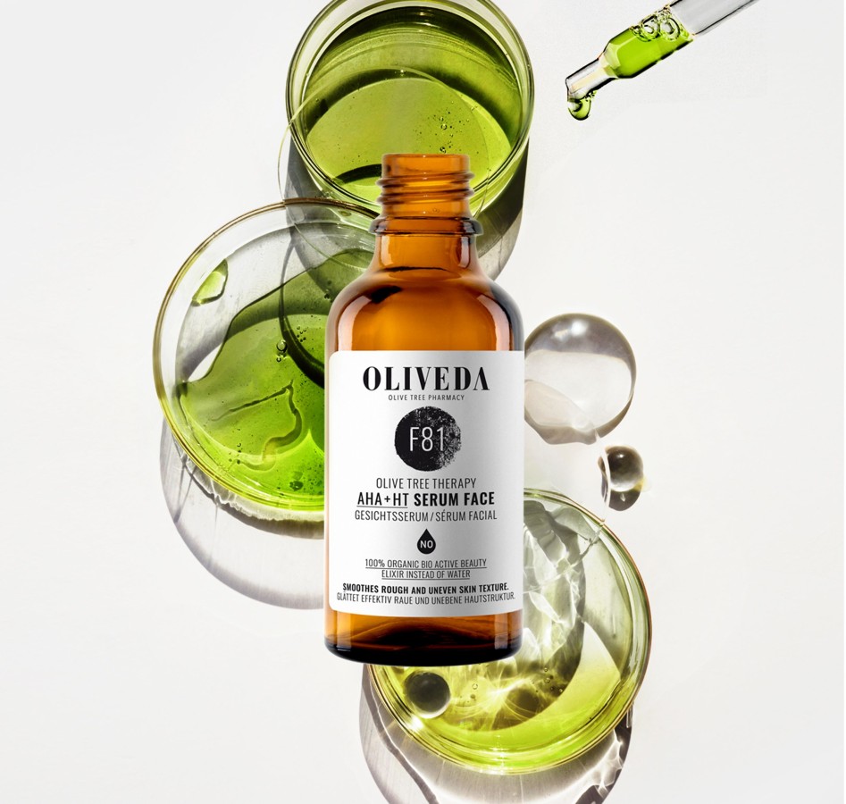 Das neue AHA + HT Serum Face von OLIVEDA (© OLIVEDA) Das neue AHA + HT Serum Face von OLIVEDA (© OLIVEDA)