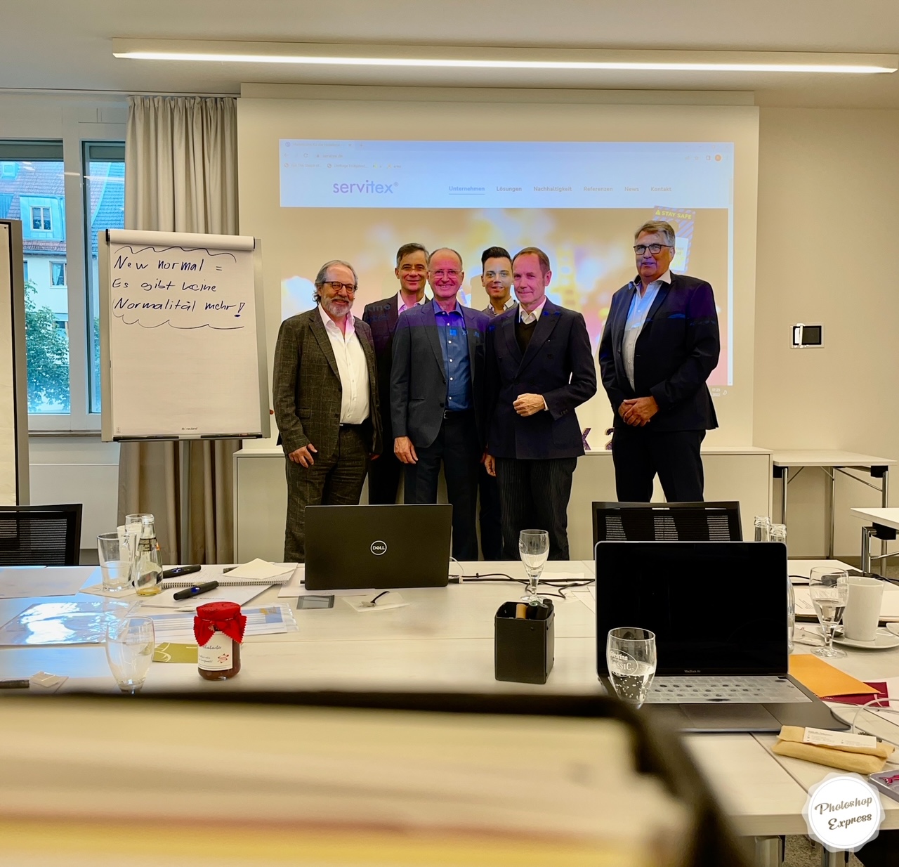 Prof. Dr. h.c. Stephan Gerhard, Rolf Slickers, Rolf Heimann, Wolf-Thomas Karl, Dr. Geert Böttger und Jürgen Diener (v.l.n.r.). Prof. Dr. h.c. Stephan Gerhard, Rolf Slickers, Rolf Heimann, Wolf-Thomas Karl, Dr. Geert Böttger und Jürgen Diener (v.l.n.r.).