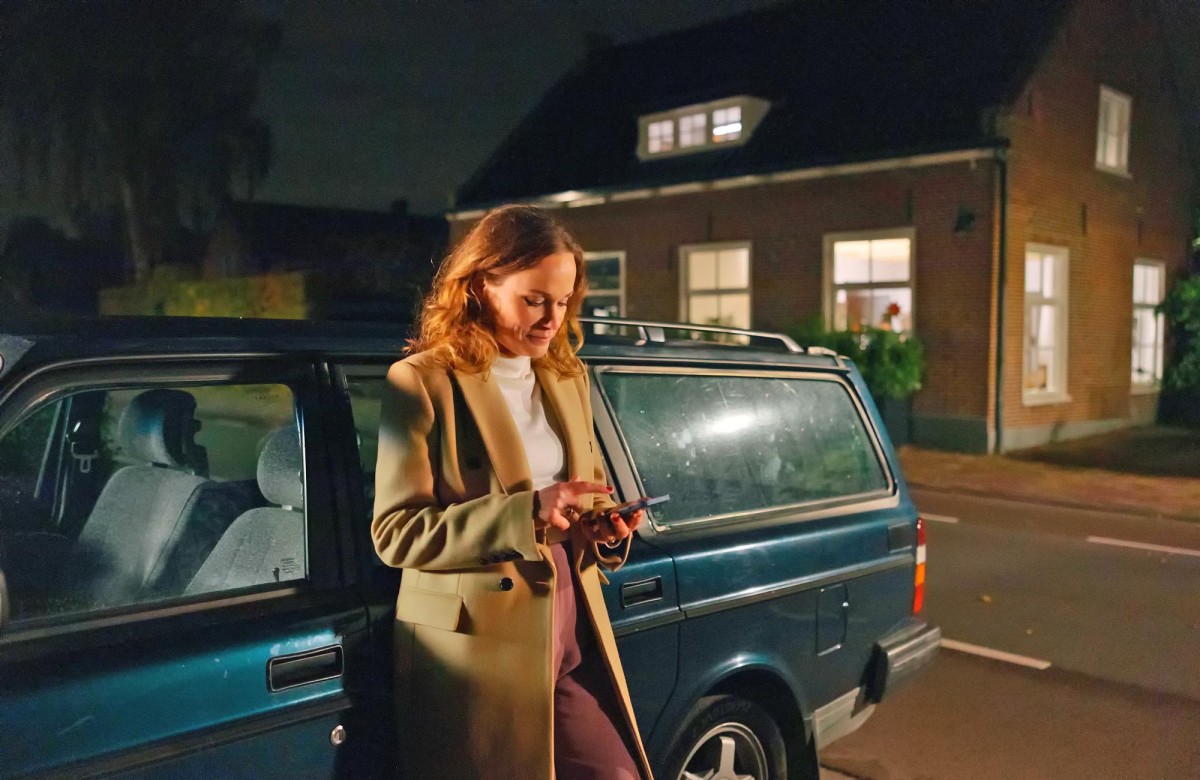 Mit der Innr App lassen sich per Smartphone alle Lichter im Innen- und Outdoor-Bereich steuern (© )