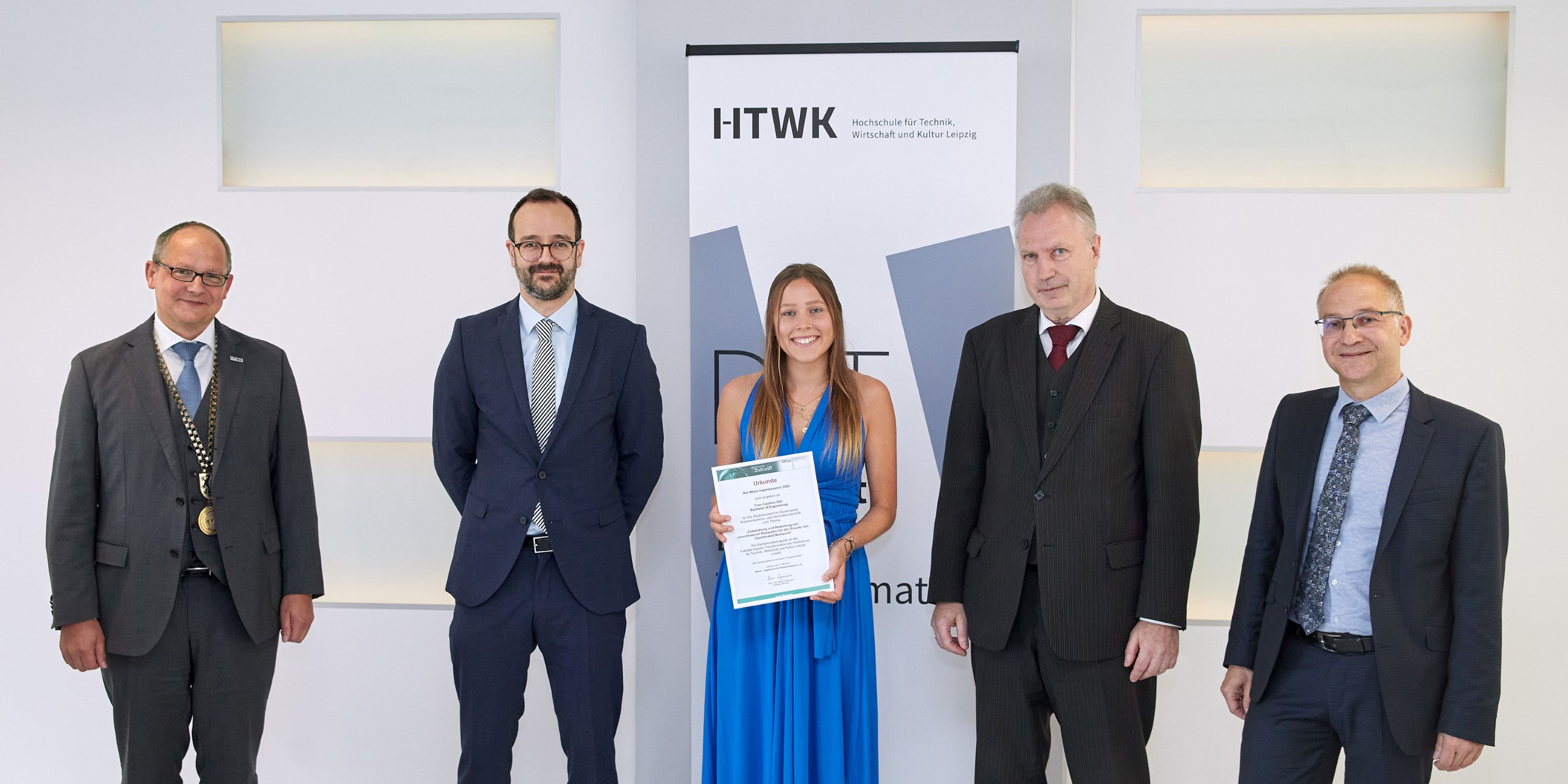 v.l.n.r. Prof.Dr.M.Mietzner(HTWK),Prof.Dr.M.Einhaus,B.Eng.C.Zoll,H.Leymann,Prof.Dr. U.Schemmert,Bildnachweis:PUNCTUM/A.Schmidt v.l.n.r. Prof.Dr.M.Mietzner(HTWK),Prof.Dr.M.Einhaus,B.Eng.C.Zoll,H.Leymann,Prof.Dr. U.Schemmert,Bildnachweis:PUNCTUM/A.Schmidt
