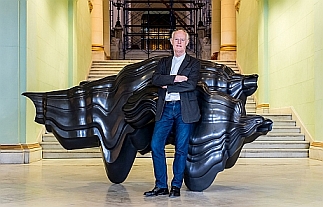 Tony Cragg - Rechte by Galerie Geuer & Geuer, Düsseldorf Tony Cragg - Rechte by Galerie Geuer & Geuer, Düsseldorf