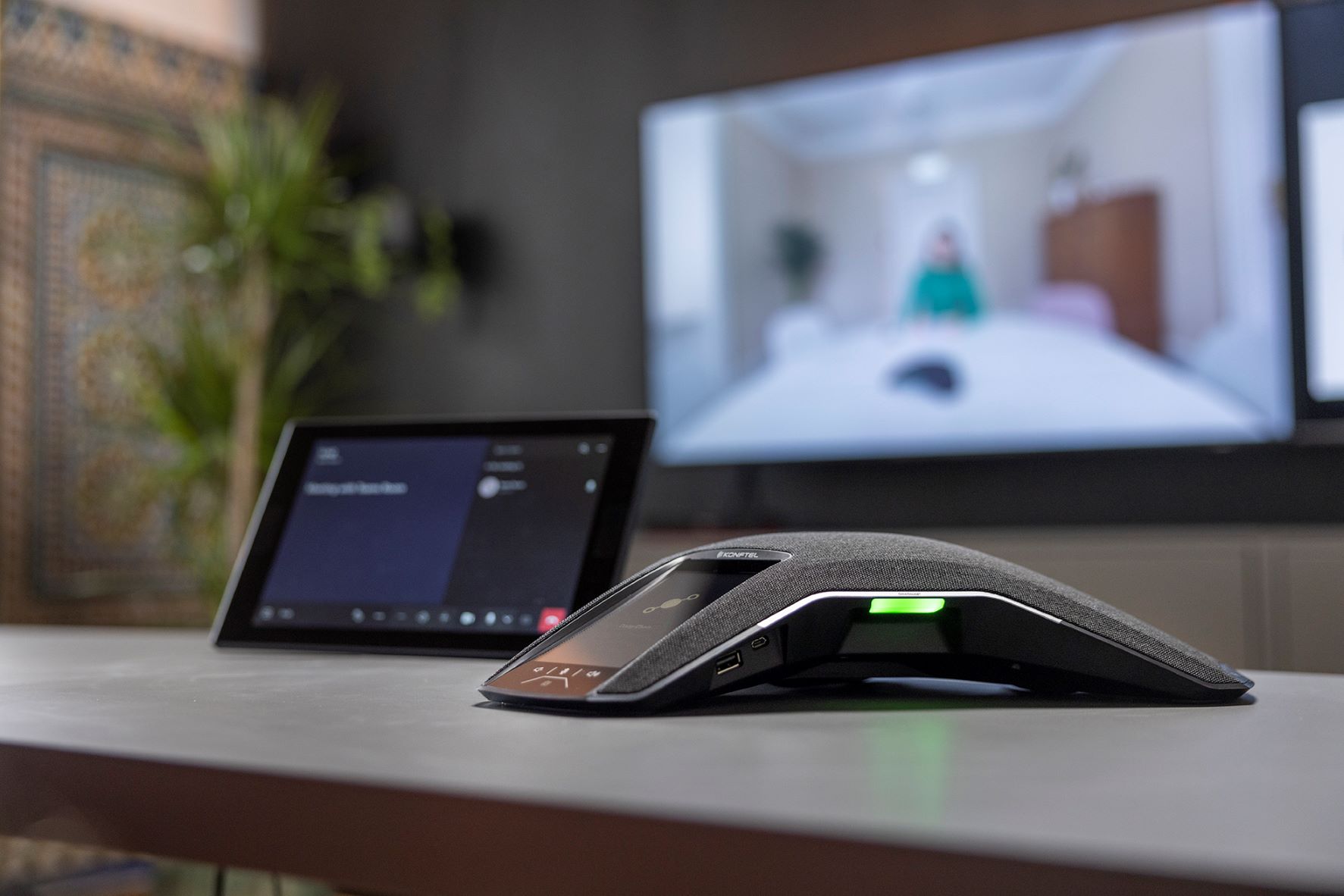 Konftel Attach-Linie ist für PC-basierte Videokonferenzen auf raumgebundenen Computern konzipiert. (Die Bildrechte liegen bei dem Verfasser der Mitteilung.)