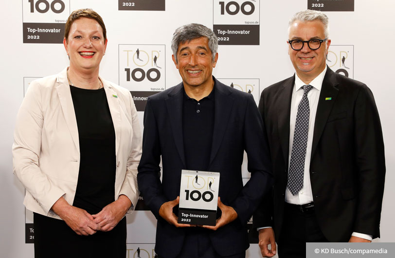 Ranga Yogeshwar gratuliert estos zur Auszeichnung"TOP 100 Innovator 2022" (Bildquelle: KB Busch/compamedia) Ranga Yogeshwar gratuliert estos zur Auszeichnung"TOP 100 Innovator 2022" (Bildquelle: KB Busch/compamedia)