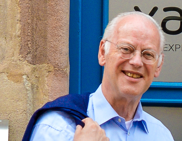 xalution Beirat Rudolf Scharping freut sichüber die positive Unternehmensentwicklung (Die Bildrechte liegen bei dem Verfasser der Mitteilung.) xalution Beirat Rudolf Scharping freut sichüber die positive Unternehmensentwicklung (Die Bildrechte liegen bei dem Verfasser der Mitteilung.)