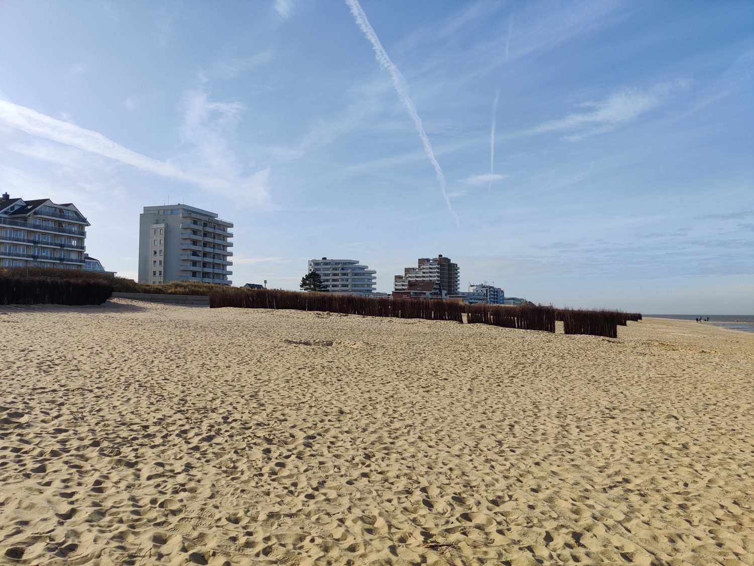 ZuHause in Duhnen - Strand am Wehrbergweg in Duhnen (Die Bildrechte liegen bei dem Verfasser der Mitteilung.) ZuHause in Duhnen - Strand am Wehrbergweg in Duhnen (Die Bildrechte liegen bei dem Verfasser der Mitteilung.)
