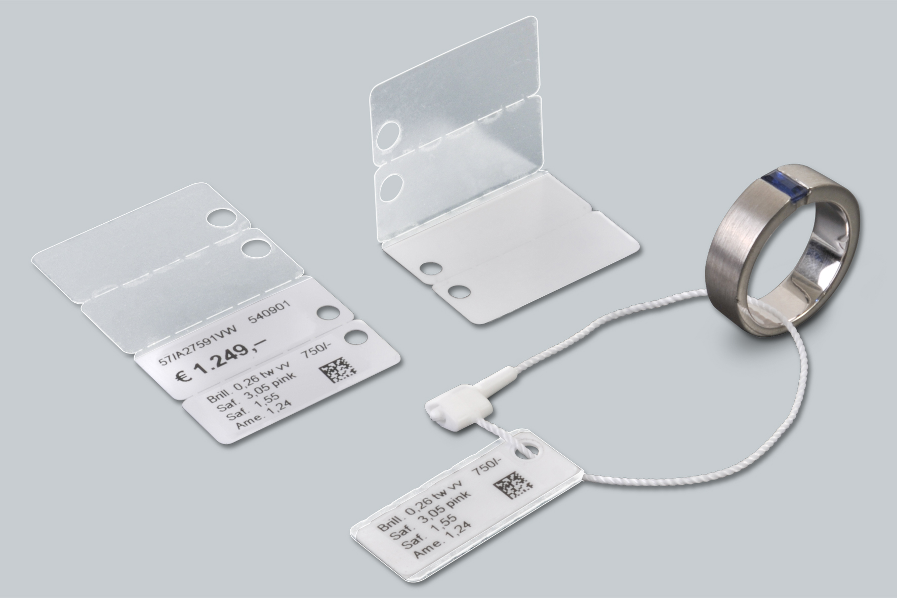 Jetzt ab Lager erhältlich: die patentierte Etiketten-Entwicklung WrapTag von eXtra4 Labelling System (Die Bildrechte liegen bei dem Verfasser der Mitteilung.)
