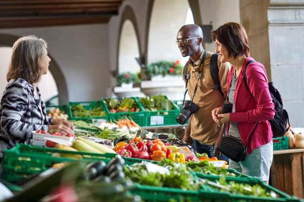 Der Luzerner Wochenmarkt gilt als schönster der Schweiz (Bildquelle:©Beat Brechbühl, Luzern Tourismus)