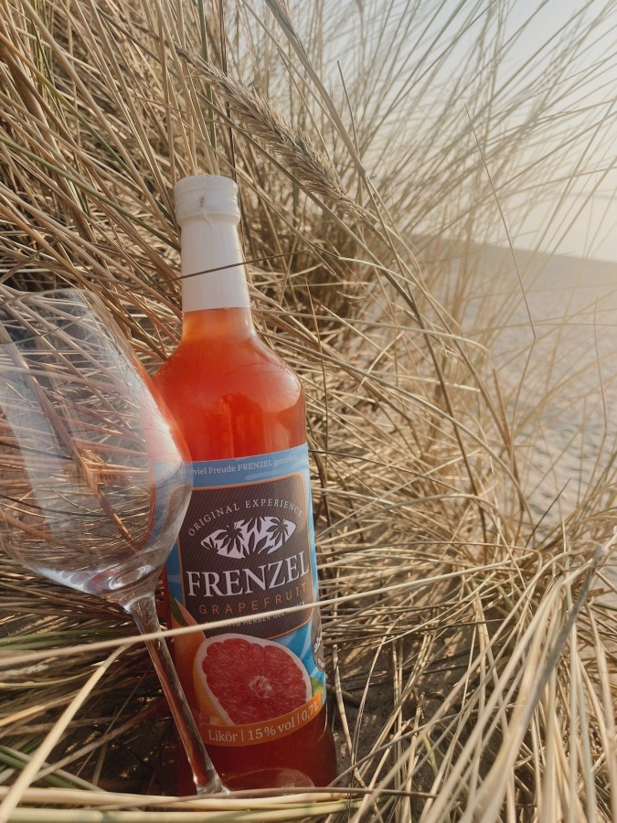 FRENZEL Grapefruit (© ) FRENZEL Grapefruit (© )
