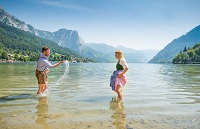 Trachtenpärchen am Grundlsee 
