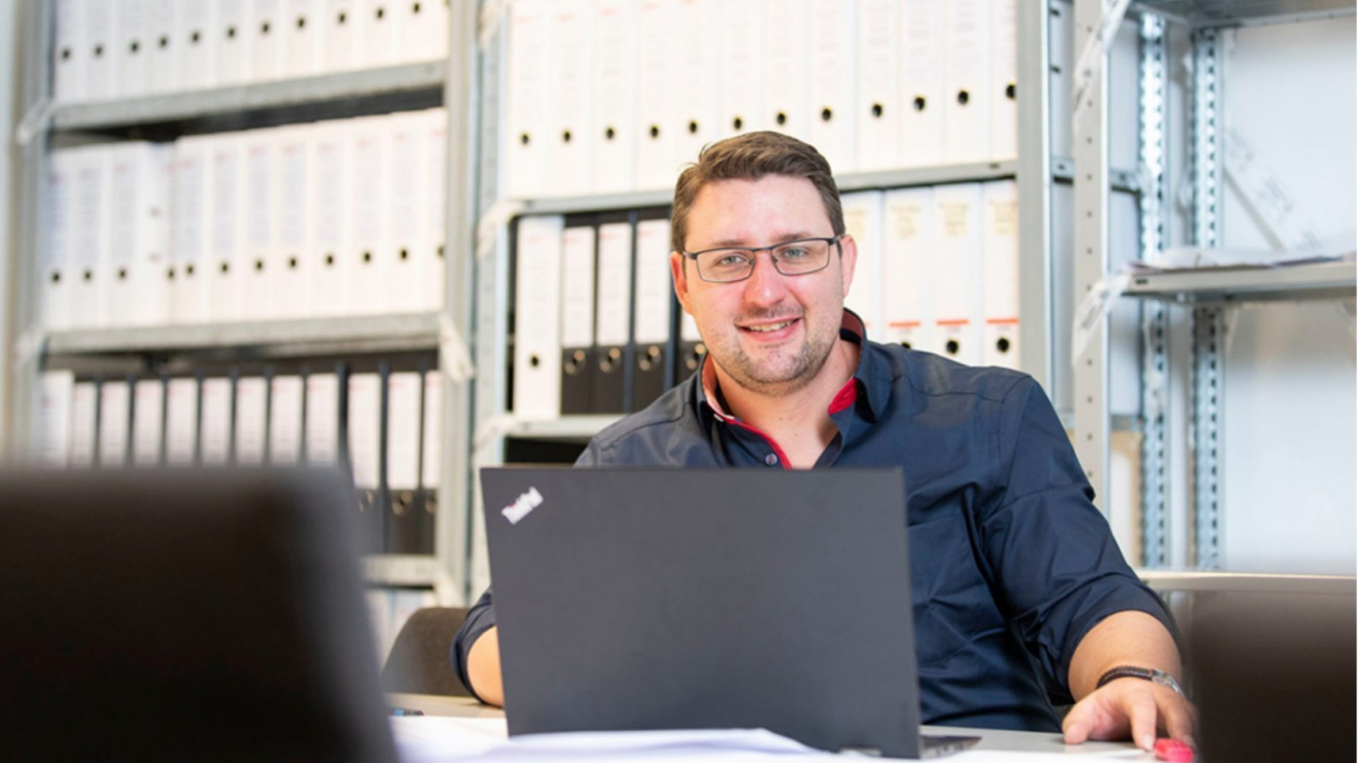 Tobias Potz, Experte für Gebäudeautomation und -technik, gibt Aufschlussüber IoT und Smart Building (Die Bildrechte liegen bei dem Verfasser der Mitteilung.) Tobias Potz, Experte für Gebäudeautomation und -technik, gibt Aufschlussüber IoT und Smart Building (Die Bildrechte liegen bei dem Verfasser der Mitteilung.)