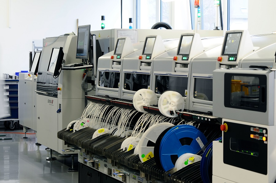 Baudisch Electronic: Von der Insellösung zur SMD-Linie mit FUJI (Die Bildrechte liegen bei dem Verfasser der Mitteilung.)