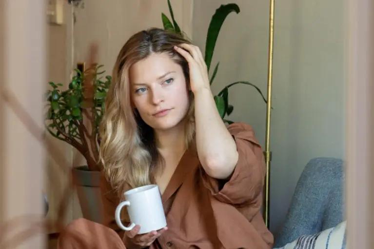 Haarausfall, das unschöne Geschäft mit schönen Haaren. Credits:Pexels - Kevin Malik (Bildquelle: Pexels - Kevin Malik)