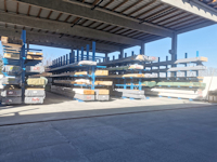 Dank des direkten Materialzugriffs steigern die Kragarmregale die Lagereffizienz erheblich. (© OHRA) Dank des direkten Materialzugriffs steigern die Kragarmregale die Lagereffizienz erheblich. (© OHRA)