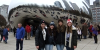 Schüleraustausch USA in Illinois: Cloud Gate in Chicago (Foto: Stiftung Völkerverständigung) Schüleraustausch USA in Illinois: Cloud Gate in Chicago (Foto: Stiftung Völkerverständigung)