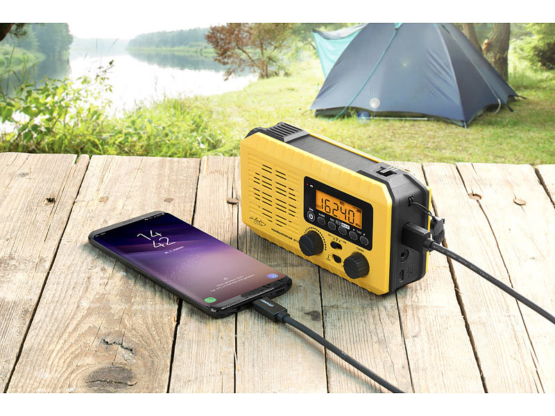 infactory Solar- und Dynamo-Koffer-Radio SOL-1520, LED-Licht, SOS, Powerbank, www.pearl.de (Die Bildrechte liegen bei dem Verfasser der Mitteilung.) infactory Solar- und Dynamo-Koffer-Radio SOL-1520, LED-Licht, SOS, Powerbank, www.pearl.de (Die Bildrechte liegen bei dem Verfasser der Mitteilung.)