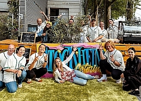 Carla Stockheim (Mitte),  Yuta Maruyama (links), Fabian Veldmann (rechts), mit Stockheim-Team