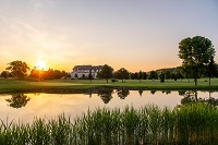 Hotel von der Seitenperspektive (Greenfield Hotel & Spa)