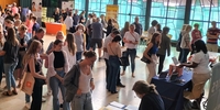 AUF IN DIE WELT Messe – Viel Interesse an Schüleraustausch und Gap Year (Foto: Stiftung Völkerverstä AUF IN DIE WELT Messe – Viel Interesse an Schüleraustausch und Gap Year (Foto: Stiftung Völkerverstä