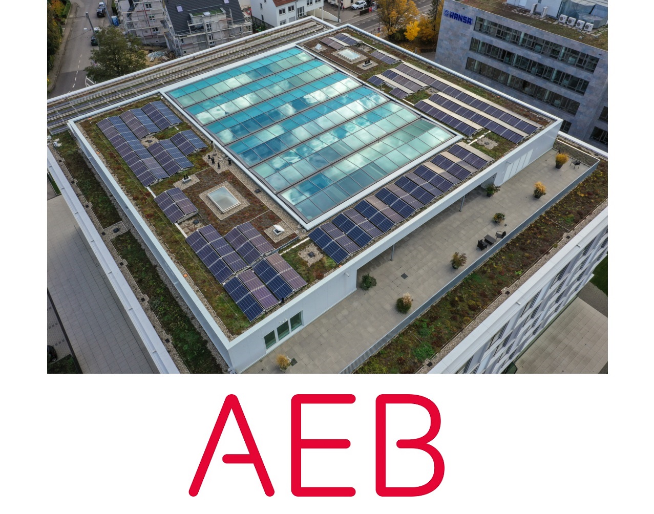 Photovoltaik-Anlage auf dem Dach des AEB Headquarters versorgt tagsüber die Rechenzentren mit Strom. (Die Bildrechte liegen bei dem Verfasser der Mitteilung.) Photovoltaik-Anlage auf dem Dach des AEB Headquarters versorgt tagsüber die Rechenzentren mit Strom. (Die Bildrechte liegen bei dem Verfasser der Mitteilung.)