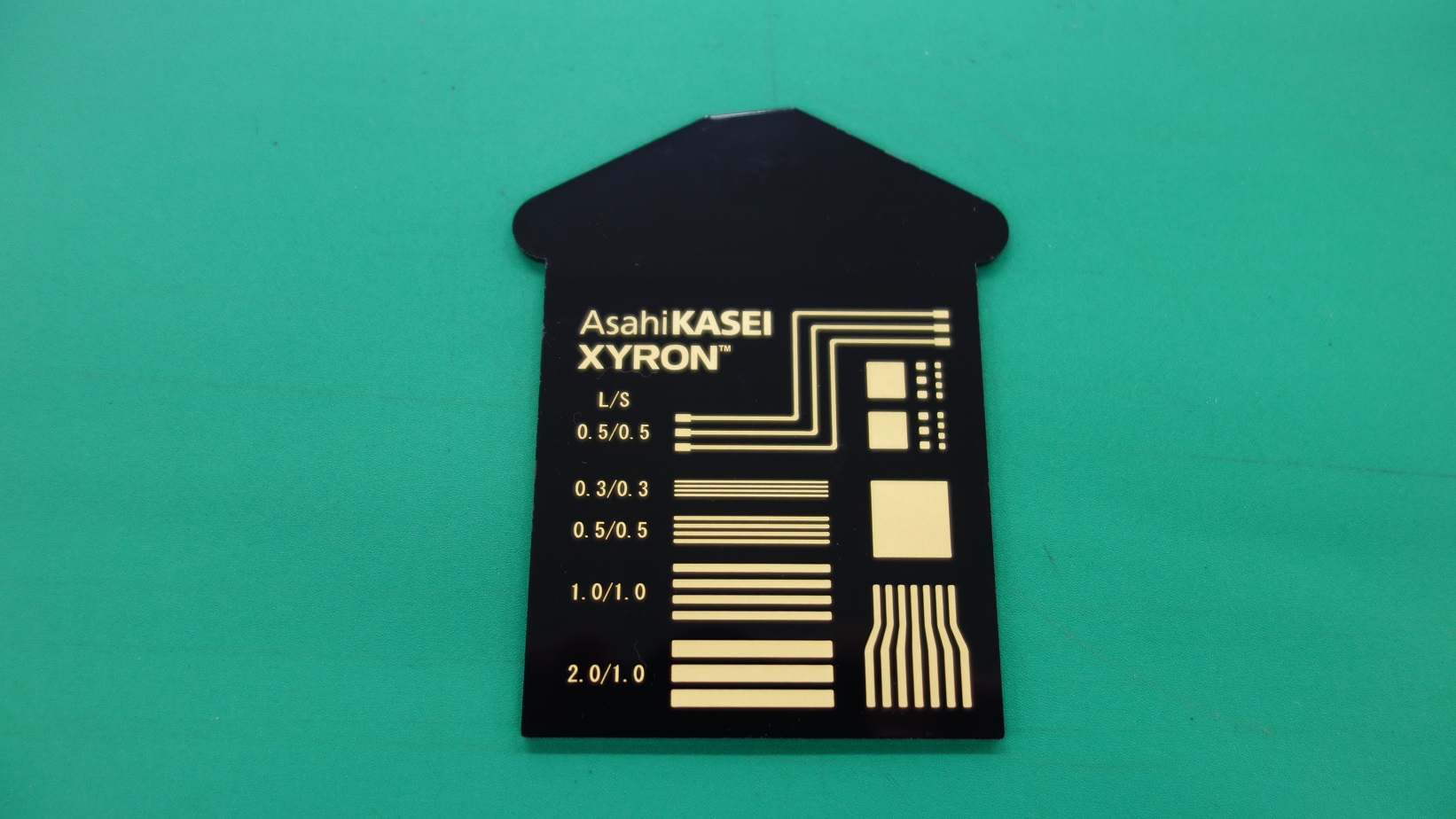XYRON™MID antenna part (Bildquelle: Asahi Kasei) XYRON™MID antenna part (Bildquelle: Asahi Kasei)