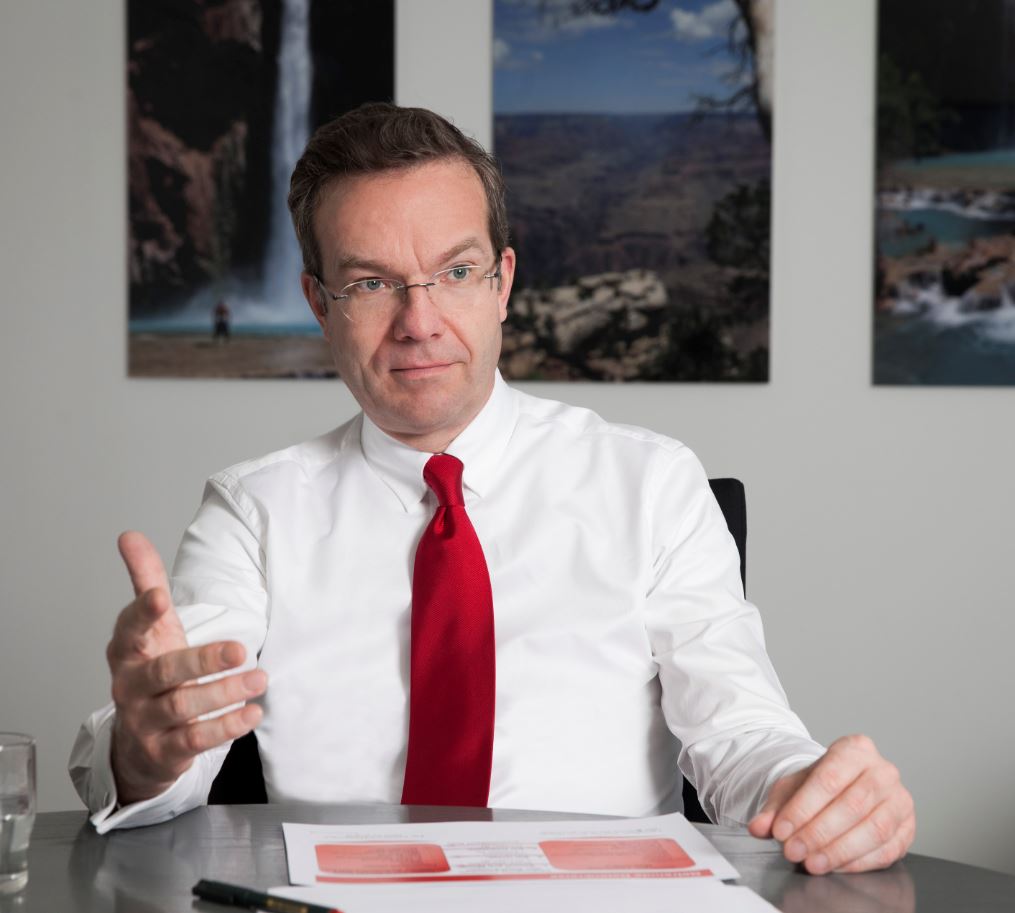 "Wir sind stolz, die Benchmark im Bereich der Direktversicherer setzen zu dürfen“, so Dr. Cramer. (Die Bildrechte liegen bei dem Verfasser der Mitteilung.) "Wir sind stolz, die Benchmark im Bereich der Direktversicherer setzen zu dürfen“, so Dr. Cramer. (Die Bildrechte liegen bei dem Verfasser der Mitteilung.)