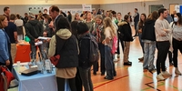 AUF IN DIE WELT Messe – Viel Interesse an Schüleraustausch und Gap Year (Foto: Stiftung Völkerverstä AUF IN DIE WELT Messe – Viel Interesse an Schüleraustausch und Gap Year (Foto: Stiftung Völkerverstä