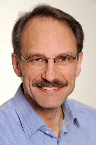 Prof. Dr. Dr. Siegert erhält höchst dotierten Preis der deutschen HNO-Gesellschaft Prof. Dr. Dr. Siegert erhält höchst dotierten Preis der deutschen HNO-Gesellschaft