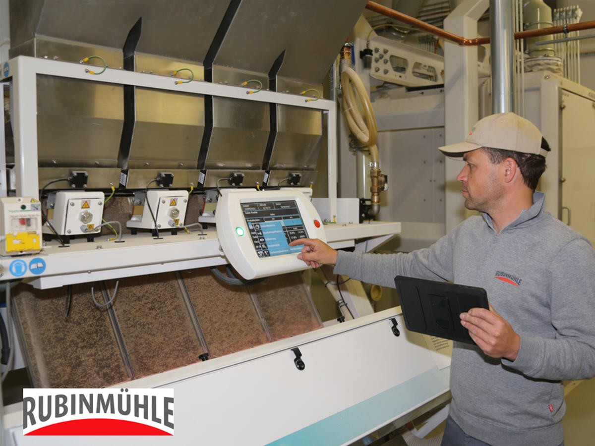 Stephan Frolik, Leiter Technik der Rubinmühle - Dank Wartungsplaner keinen Wartung verpassen (© Hoppe Unternehmensberatung) Stephan Frolik, Leiter Technik der Rubinmühle - Dank Wartungsplaner keinen Wartung verpassen (© Hoppe Unternehmensberatung)
