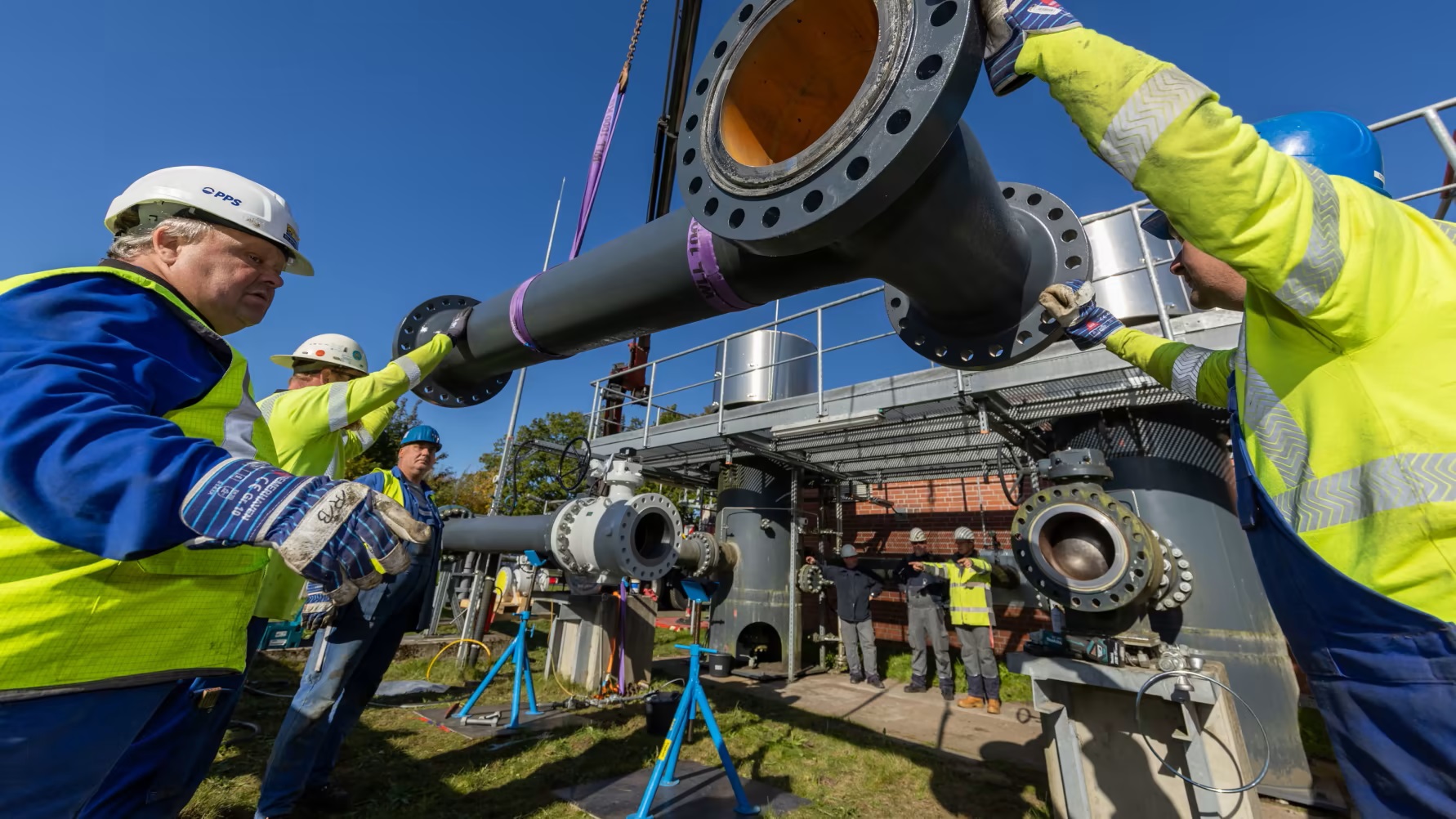 Neue Rohrleitung in der Gasübernahmestation in Klein Offenseth. Foto: SH Netz Neue Rohrleitung in der Gasübernahmestation in Klein Offenseth. Foto: SH Netz