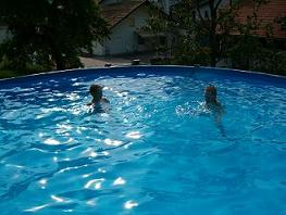 Schwimmbad im Außenbereich Hotel Gross Schwimmbad im Außenbereich Hotel Gross
