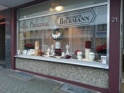 Bestattungsunternehmen Heinrich Biermann in Hanau (Die Bildrechte liegen bei dem Verfasser der Mitteilung.) Bestattungsunternehmen Heinrich Biermann in Hanau (Die Bildrechte liegen bei dem Verfasser der Mitteilung.)