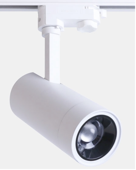Leuchter aus der neuen Modellreihe TRINÄR (Bildquelle: Quelle: euroLighting) Leuchter aus der neuen Modellreihe TRINÄR (Bildquelle: Quelle: euroLighting)