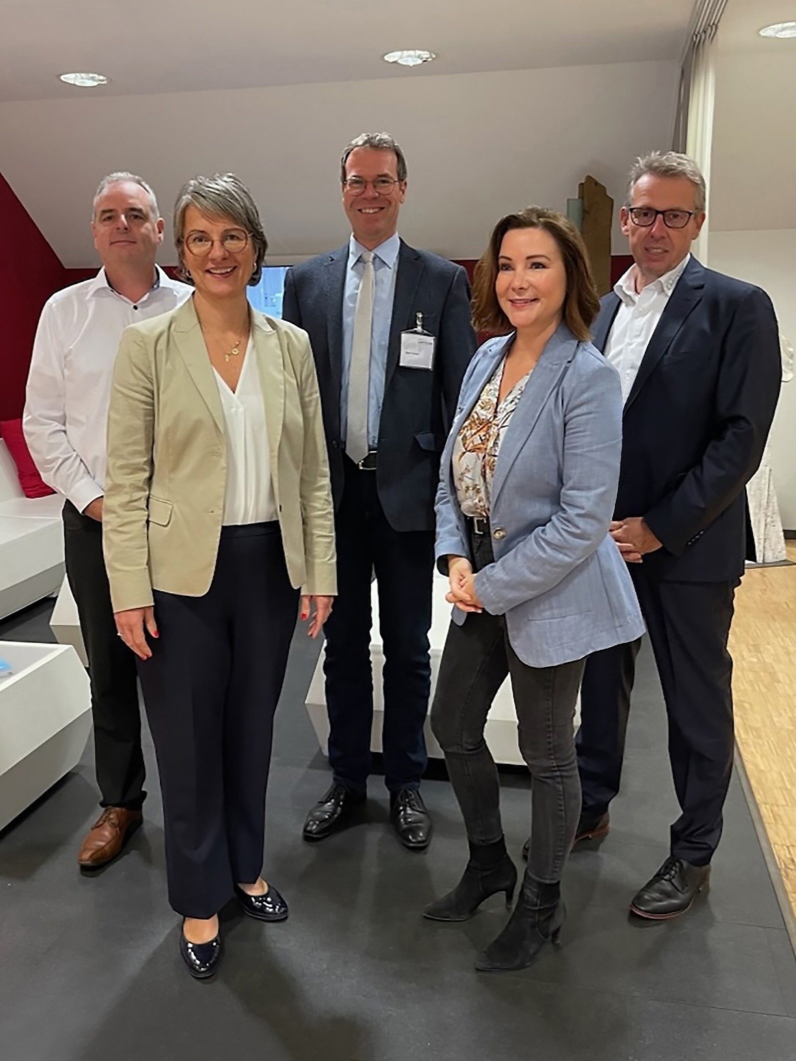 v.l.: Volker Jesberger, Heike Wilson, Prof. Dr. Gerrit Sames, Ulrike Peter, Gerd Ohl (Die Bildrechte liegen bei dem Verfasser der Mitteilung.)