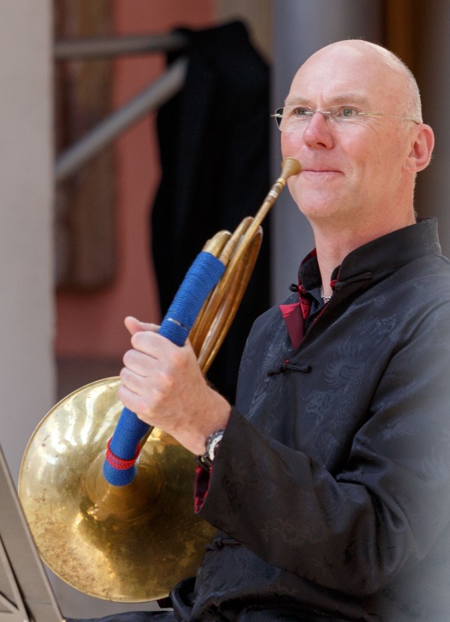 Oliver Nicolai mit seinem Horn (© caterva musica e.V./ Philipp Gunzer) Oliver Nicolai mit seinem Horn (© caterva musica e.V./ Philipp Gunzer)