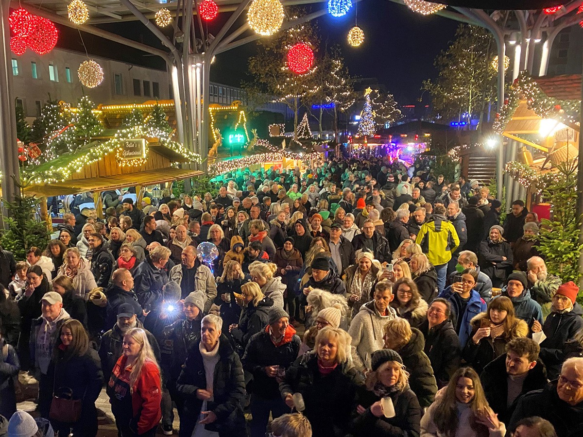 Wolfsburger Weihnachtsmarkt 2022 (© WMG Wolfsburg) Wolfsburger Weihnachtsmarkt 2022 (© WMG Wolfsburg)